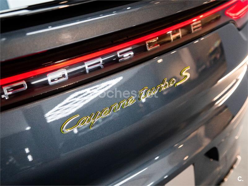 PORSCHE Cayenne Coupe Turbo S EHybrid