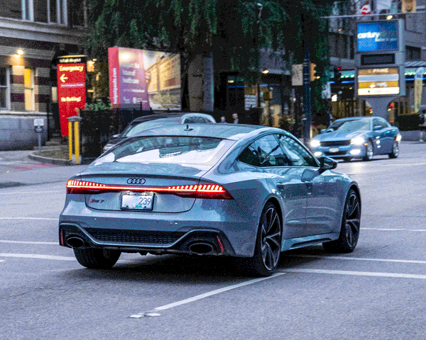 Audi Rs7 RS7 C8 con suspensión neumatica