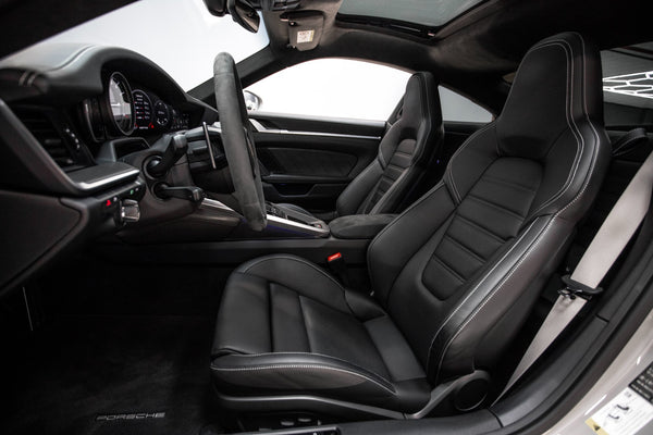PORSCHE 911 Turbo S 2023