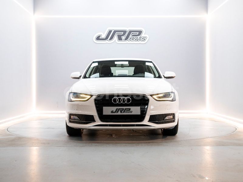 AUDI A4 2.0 TDI 150CV design edition 4p.