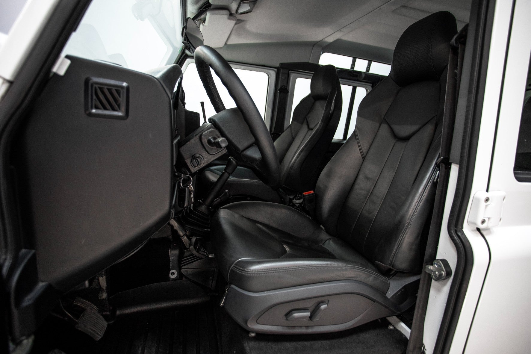 Land Rover Defender 110 SW E