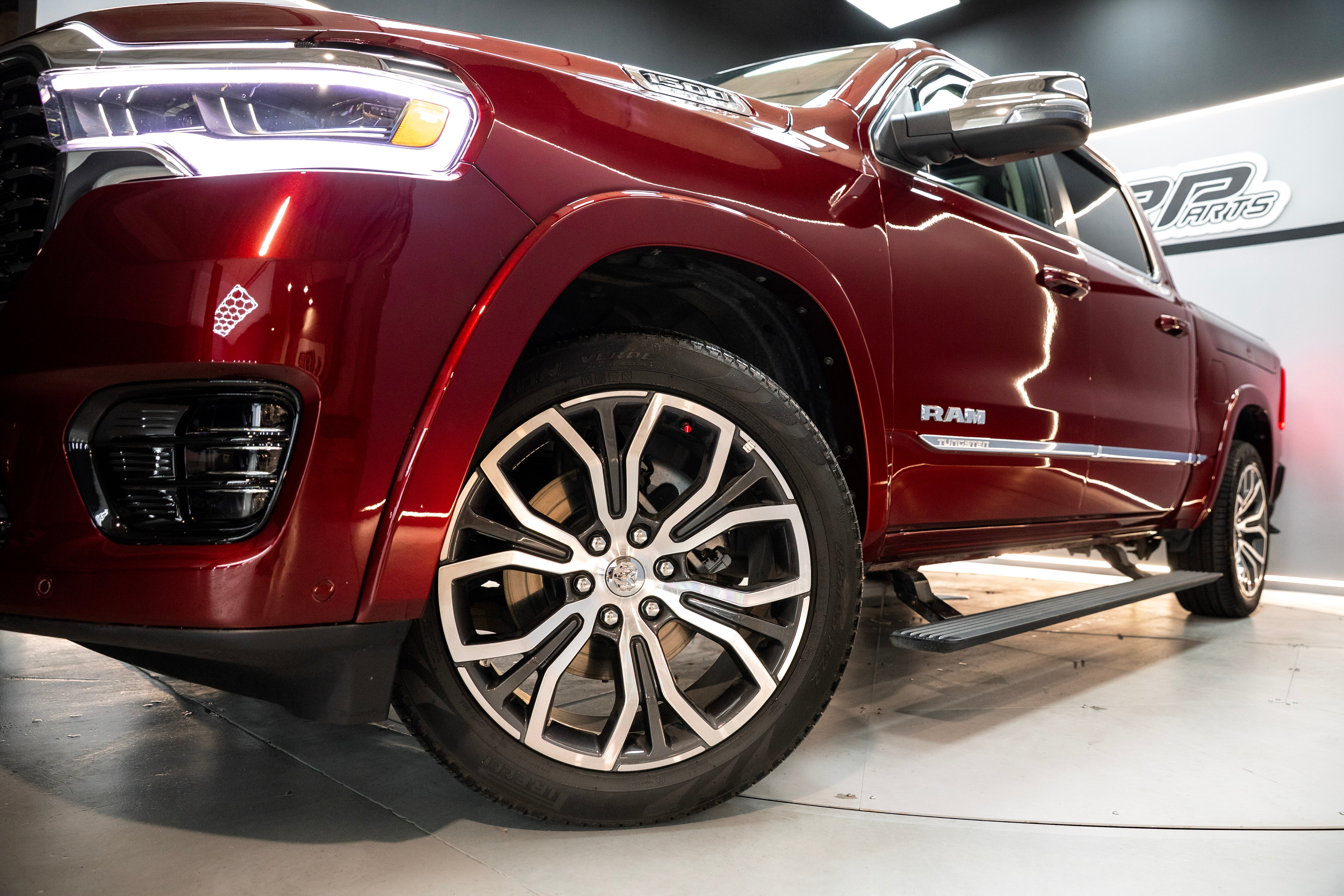 DODGE RAM TUNGSTEN DOBLE CABINA