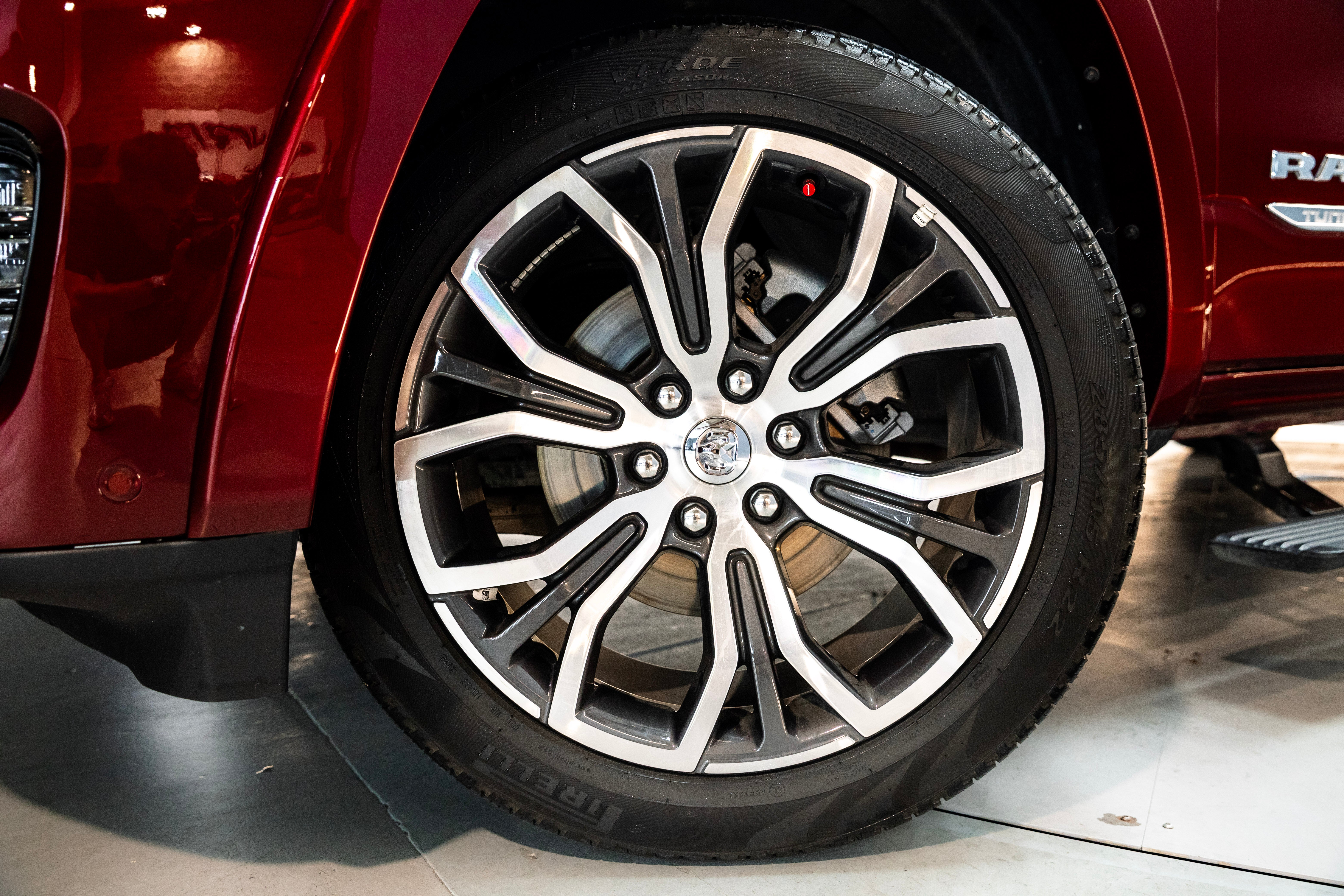 DODGE RAM TUNGSTEN DOBLE CABINA