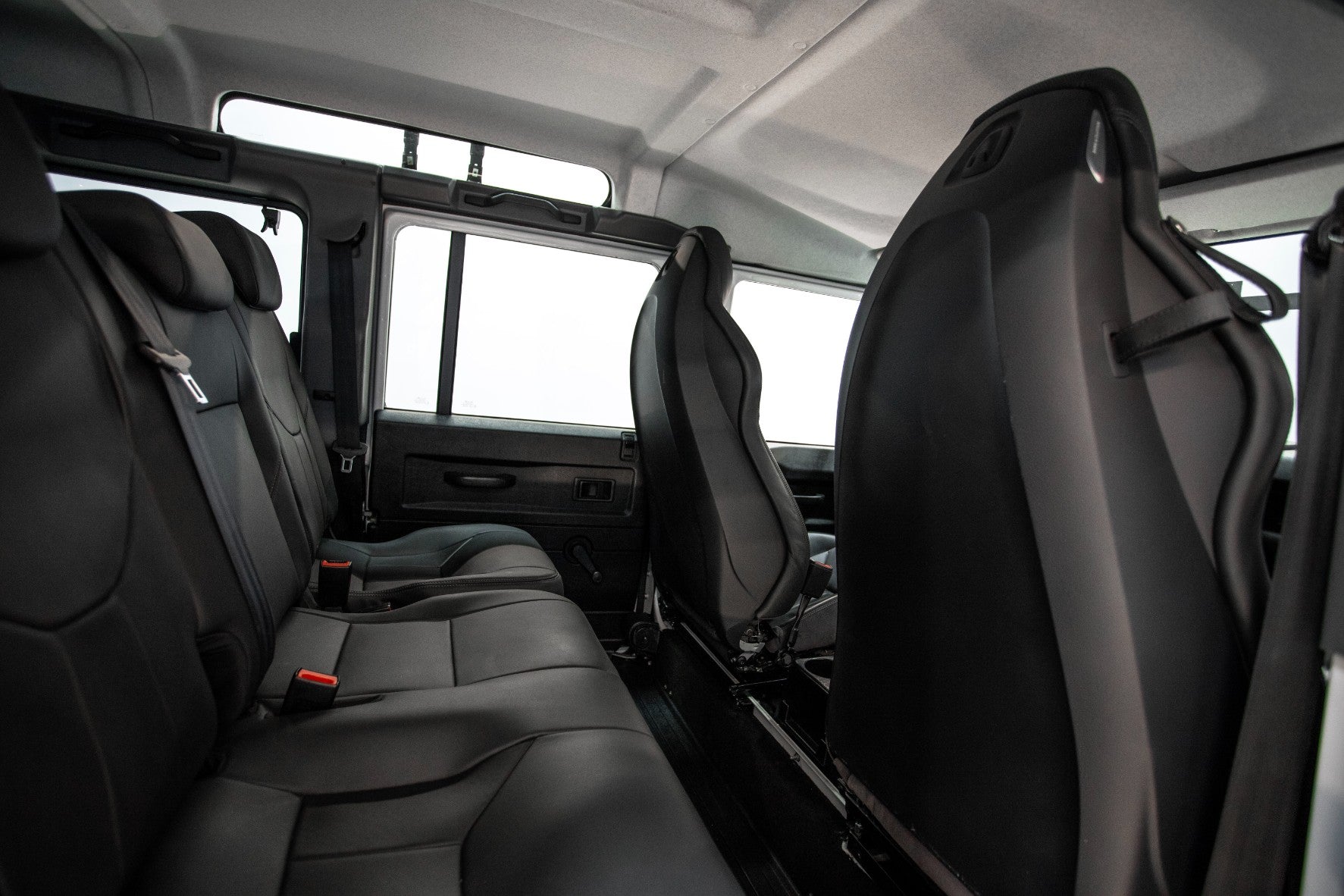Land Rover Defender 110 SW E