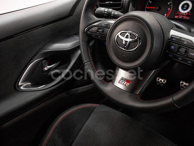 TOYOTA GR Yaris 1.6 192kW RZ Circuit Pack 3p.