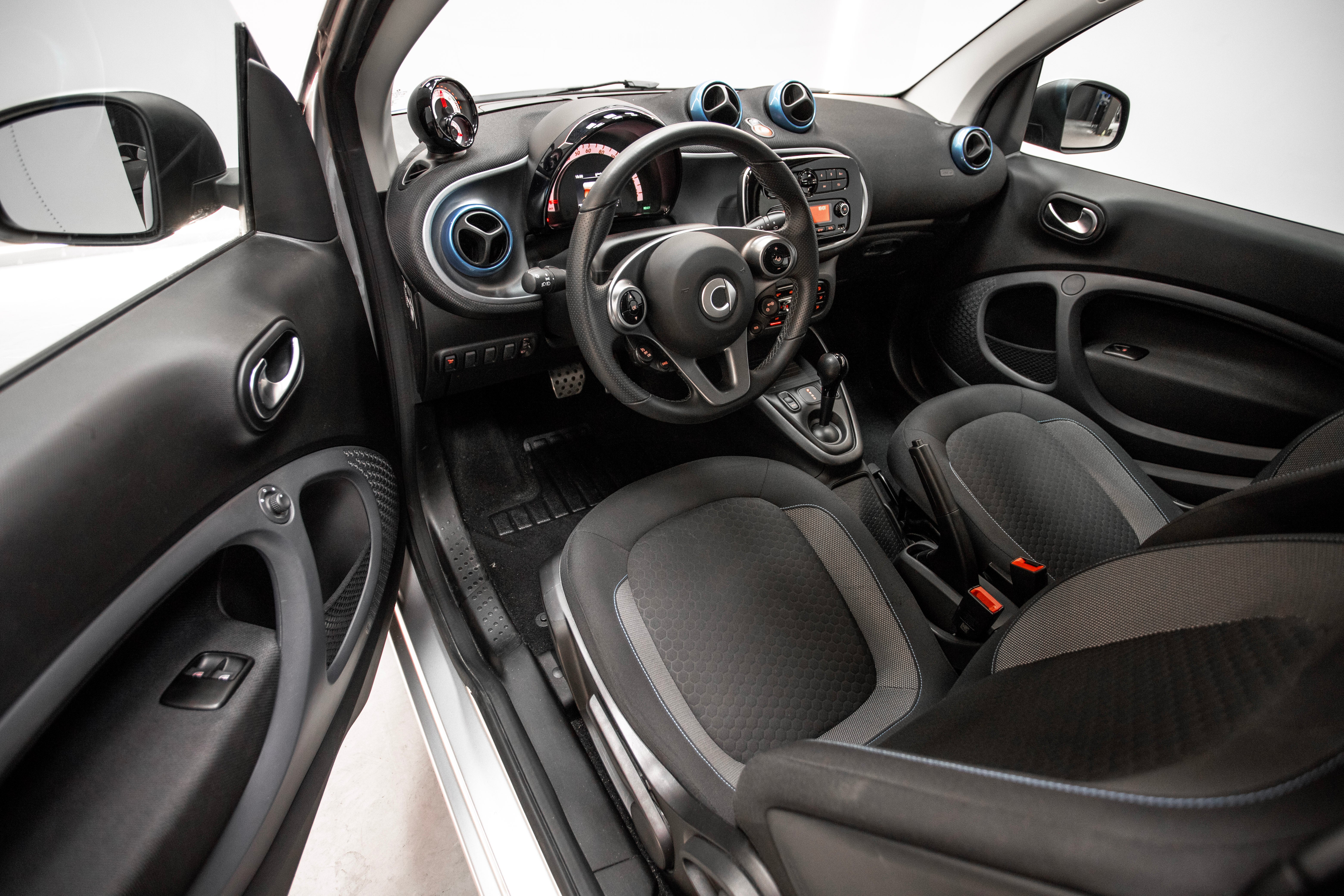 SMART fortwo 60kW81CV EQ coupe