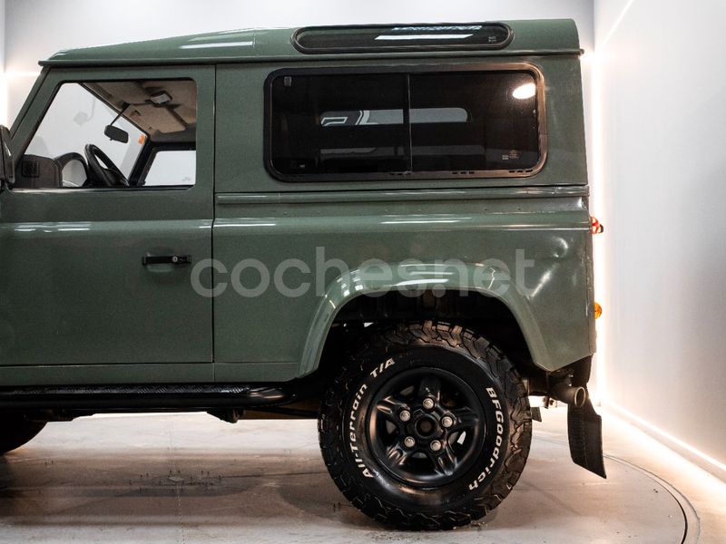 LAND-ROVER Defender 90 SW S 3p.