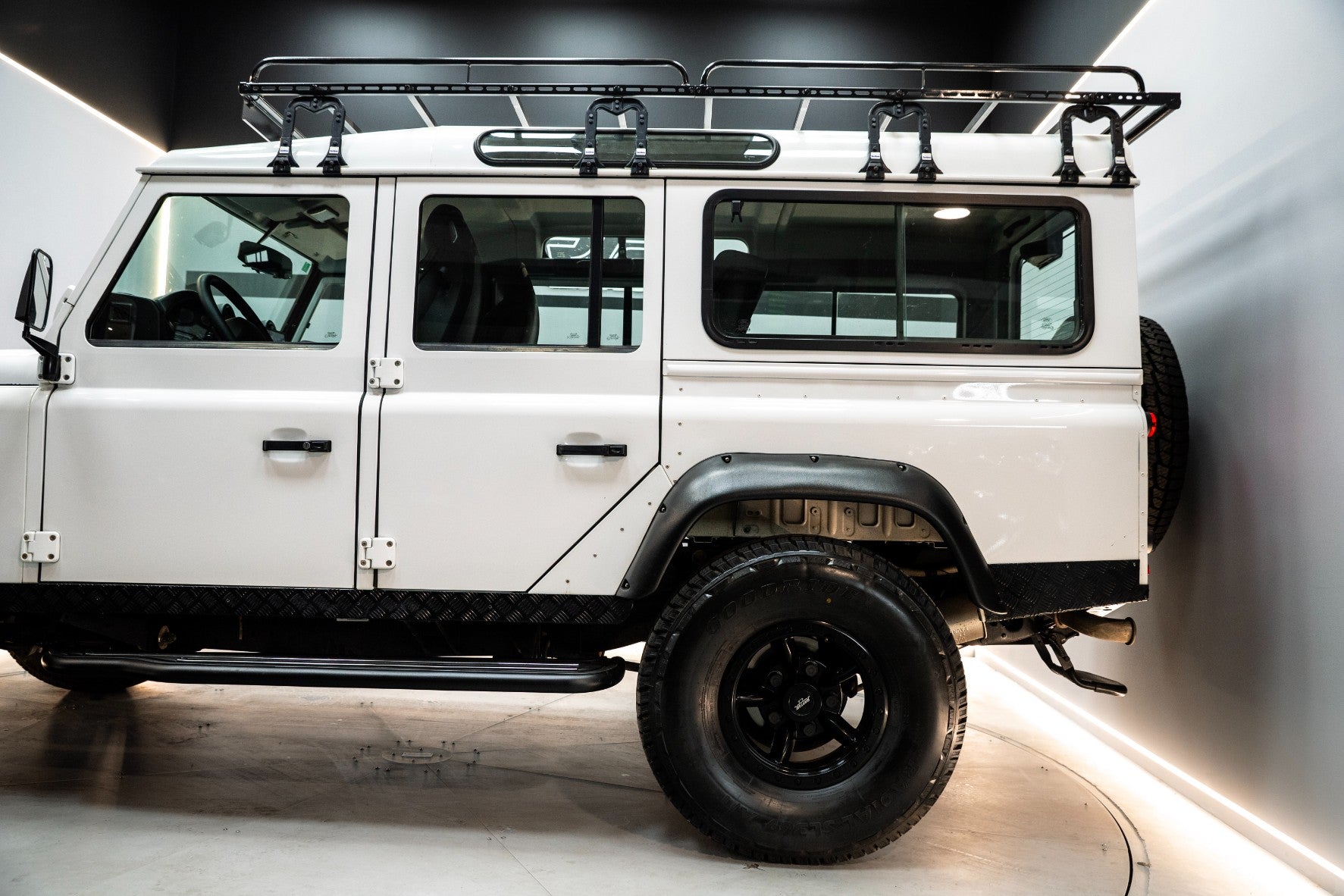 Land Rover Defender 110 SW E