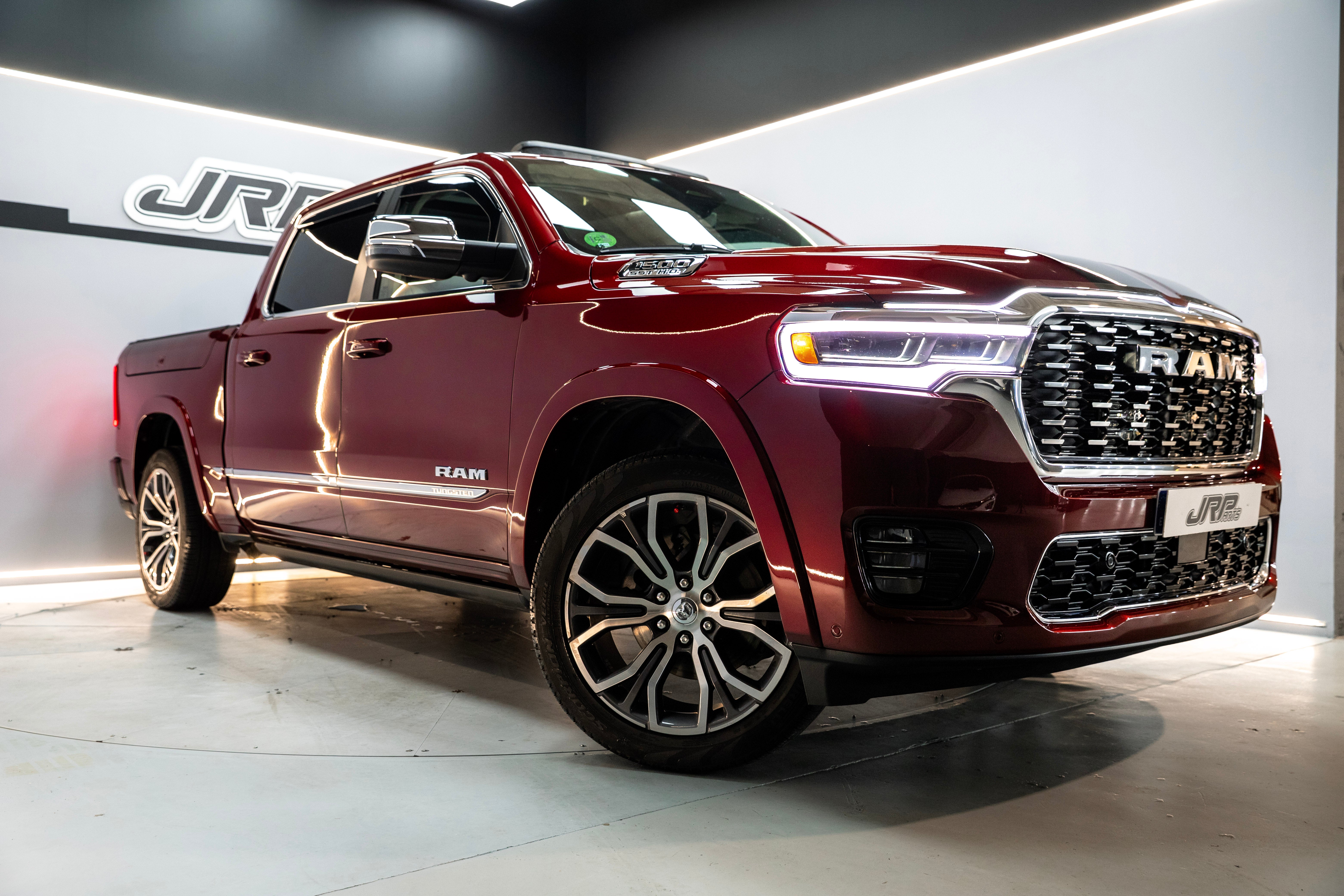 DODGE RAM TUNGSTEN DOBLE CABINA