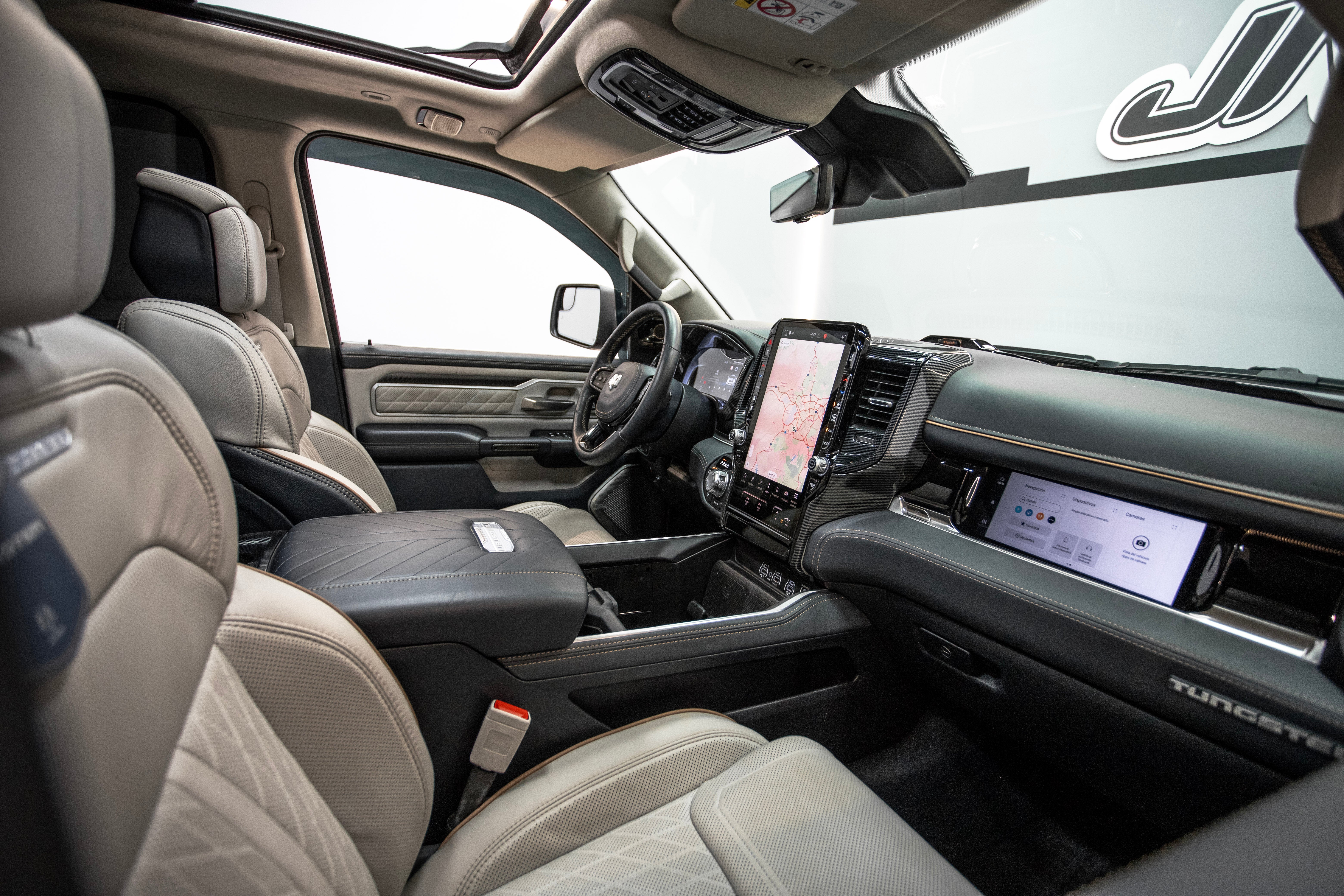 DODGE RAM TUNGSTEN DOBLE CABINA
