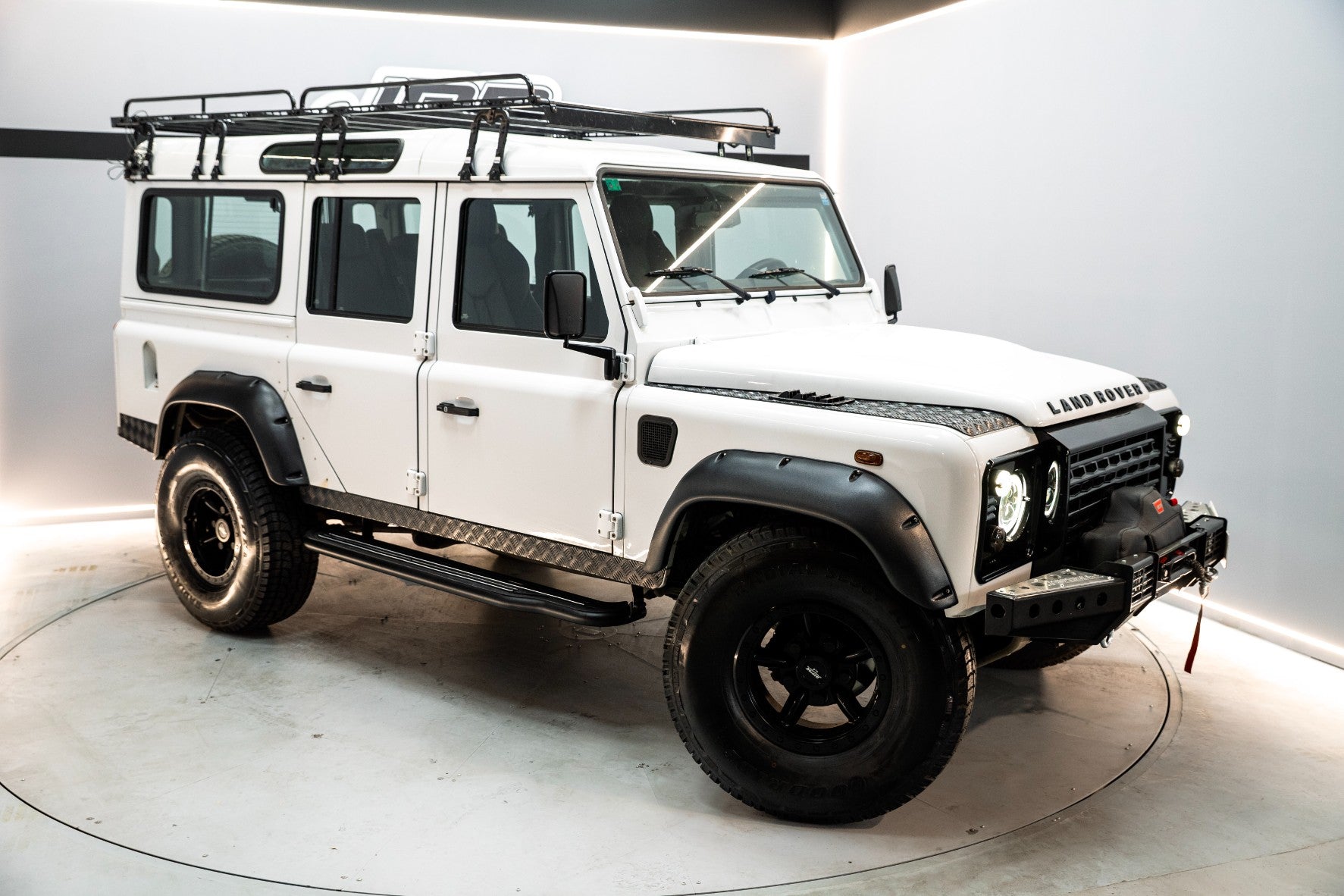 Land Rover Defender 110 SW E