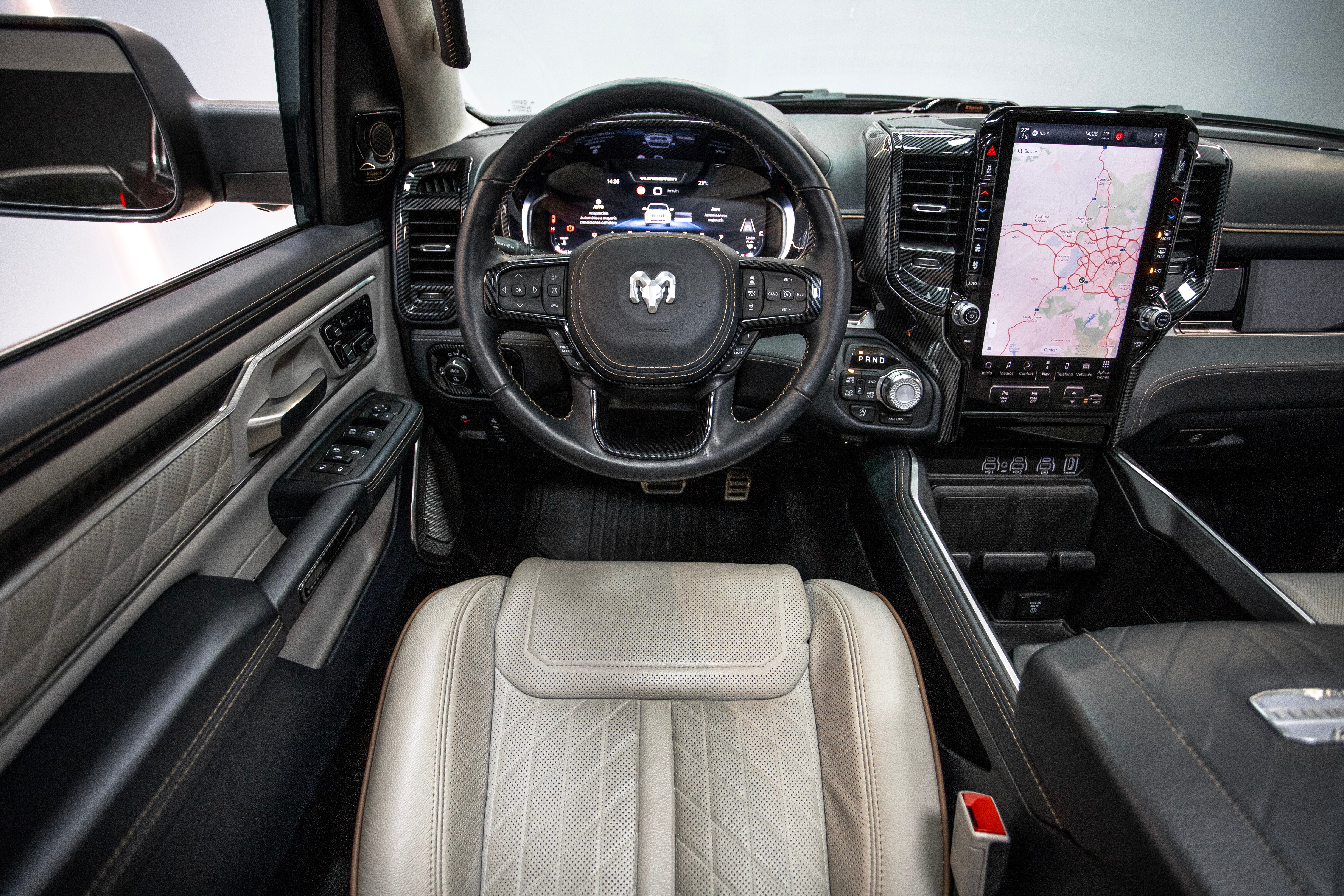 DODGE RAM TUNGSTEN DOBLE CABINA