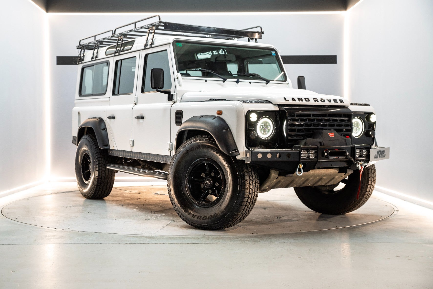 Land Rover Defender 110 SW E