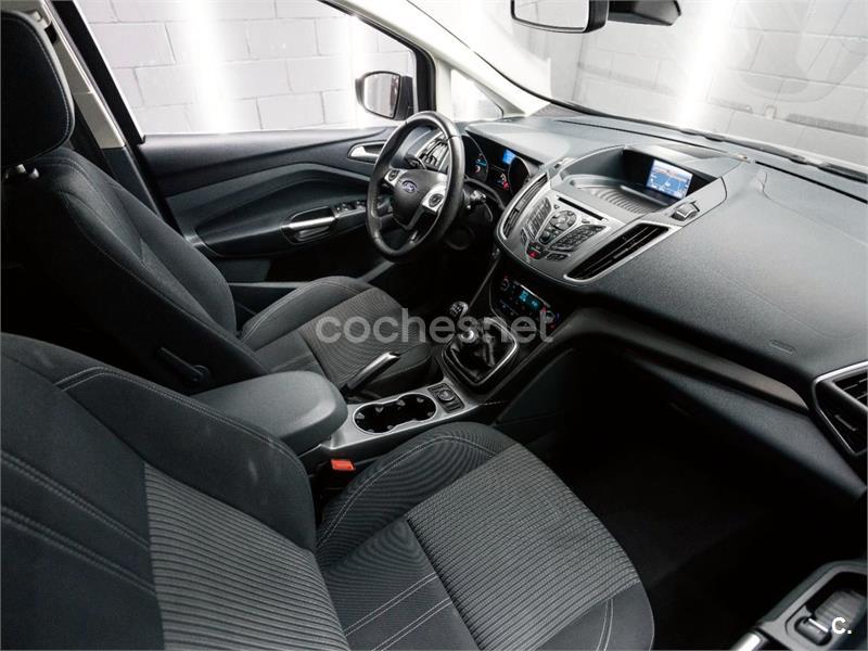 FORD Grand CMax 2.0 TDCi 140 Titanium