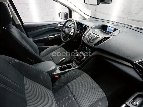 FORD Grand CMax 2.0 TDCi 140 Titanium
