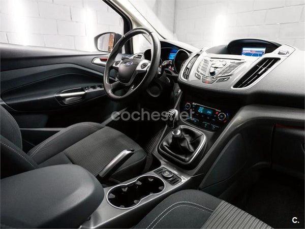 FORD Grand CMax 2.0 TDCi 140 Titanium