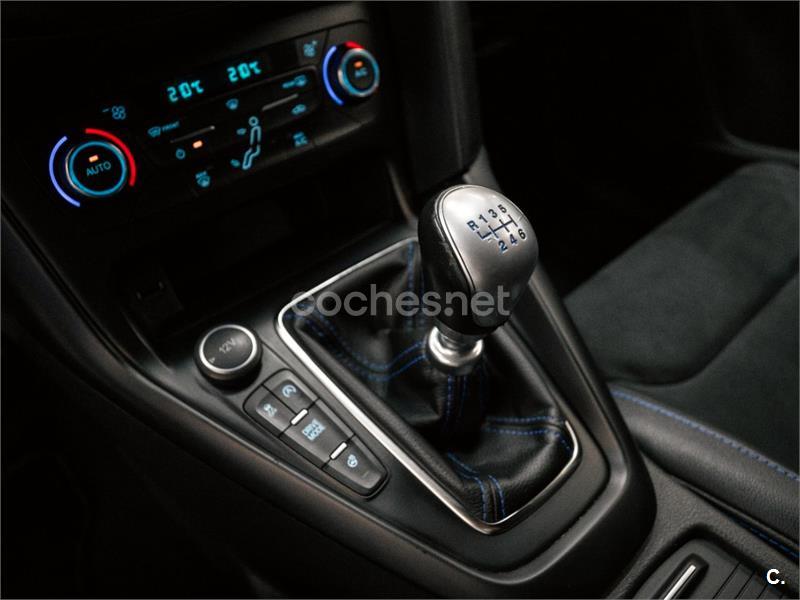 FORD Focus 2.3 EcoBoost 257kW RS Pack Performance