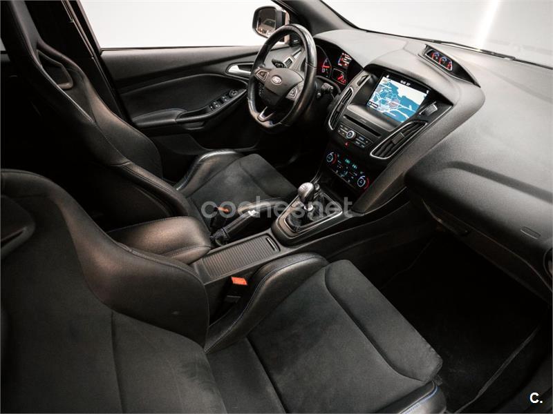 FORD Focus 2.3 EcoBoost 257kW RS Pack Performance