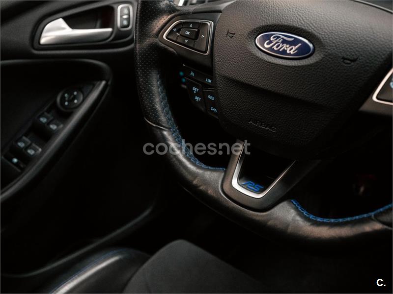 FORD Focus 2.3 EcoBoost 257kW RS Pack Performance