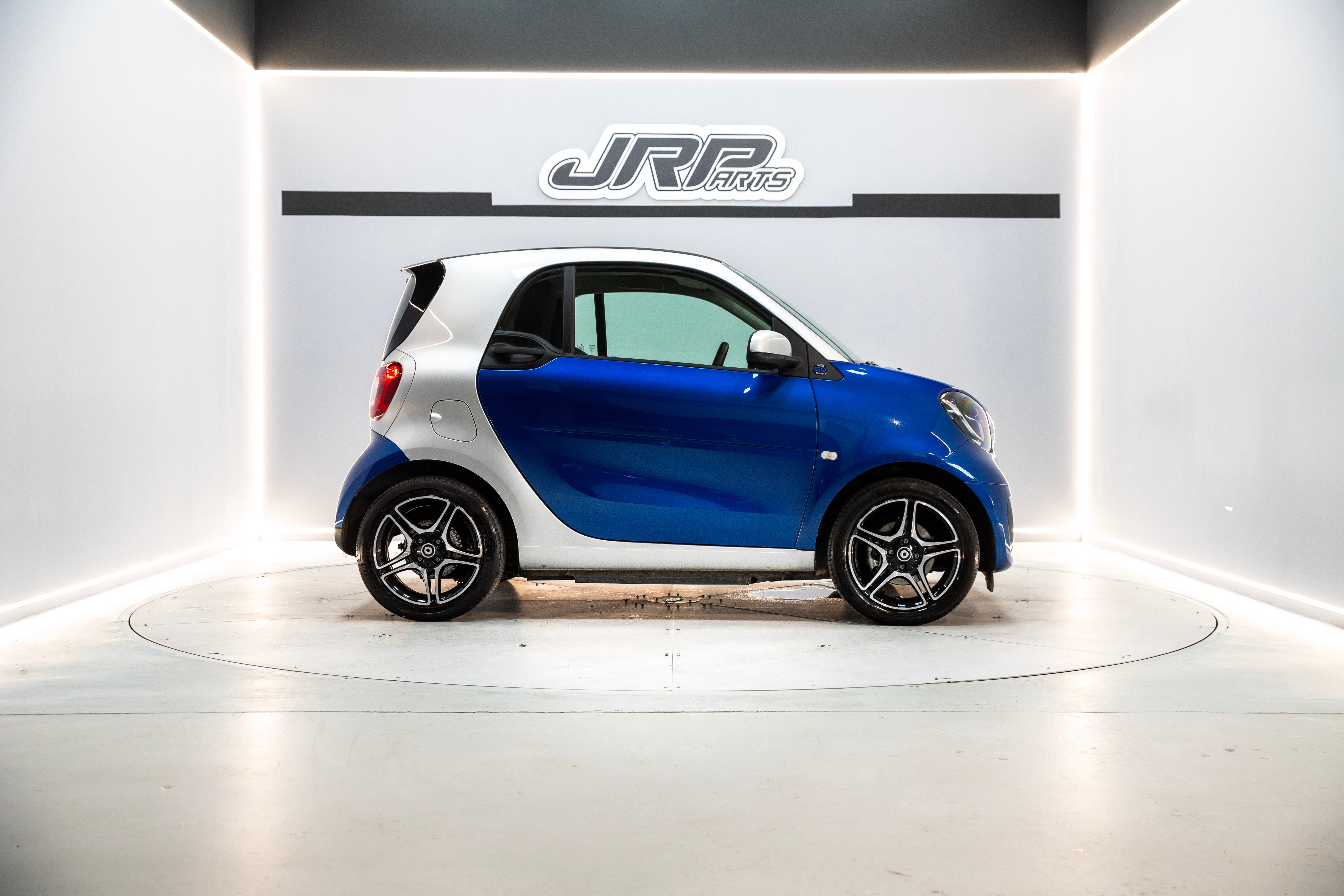 SMART fortwo 60kW81CV EQ coupe