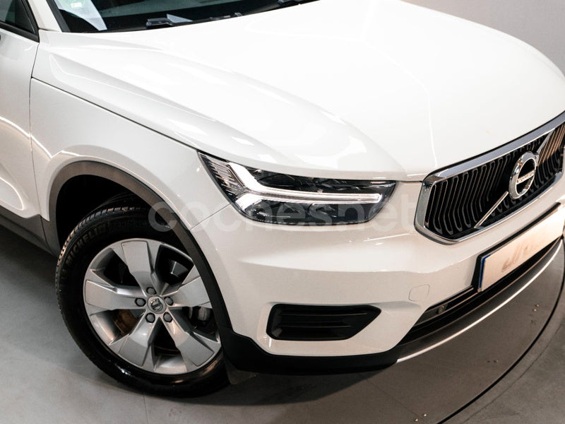 VOLVO XC40 2.0 D3 Momentum Auto 5p.