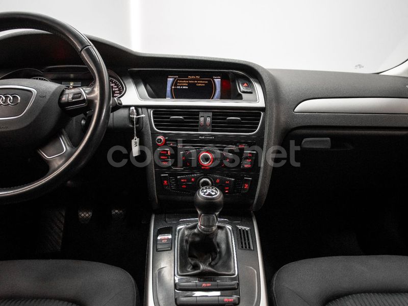 AUDI A4 2.0 TDI 150CV design edition 4p.