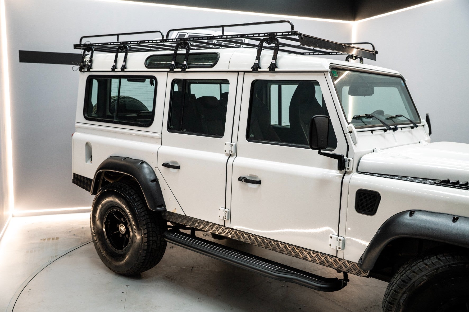 Land Rover Defender 110 SW E