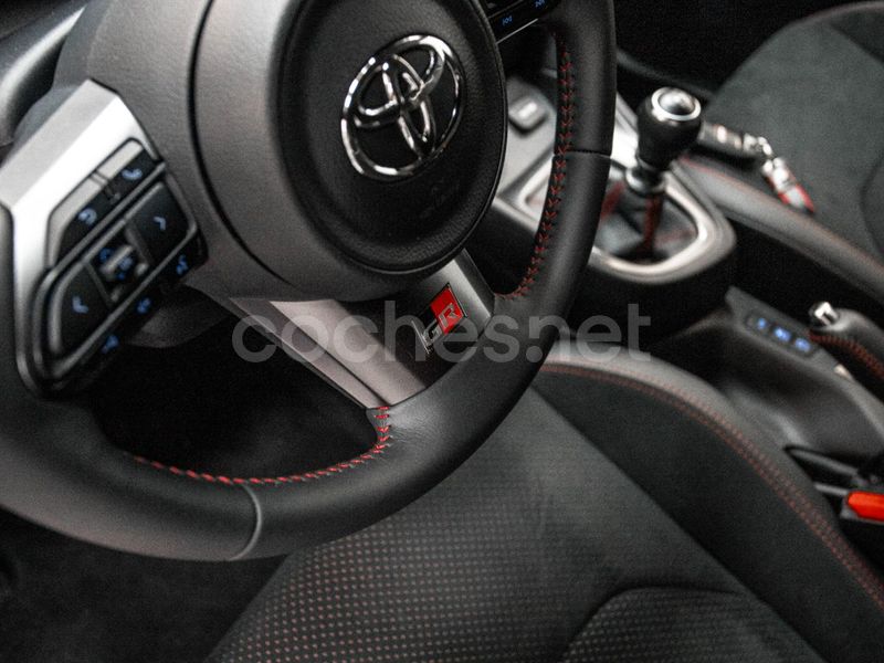 TOYOTA GR Yaris 1.6 192kW RZ Circuit Pack 3p.