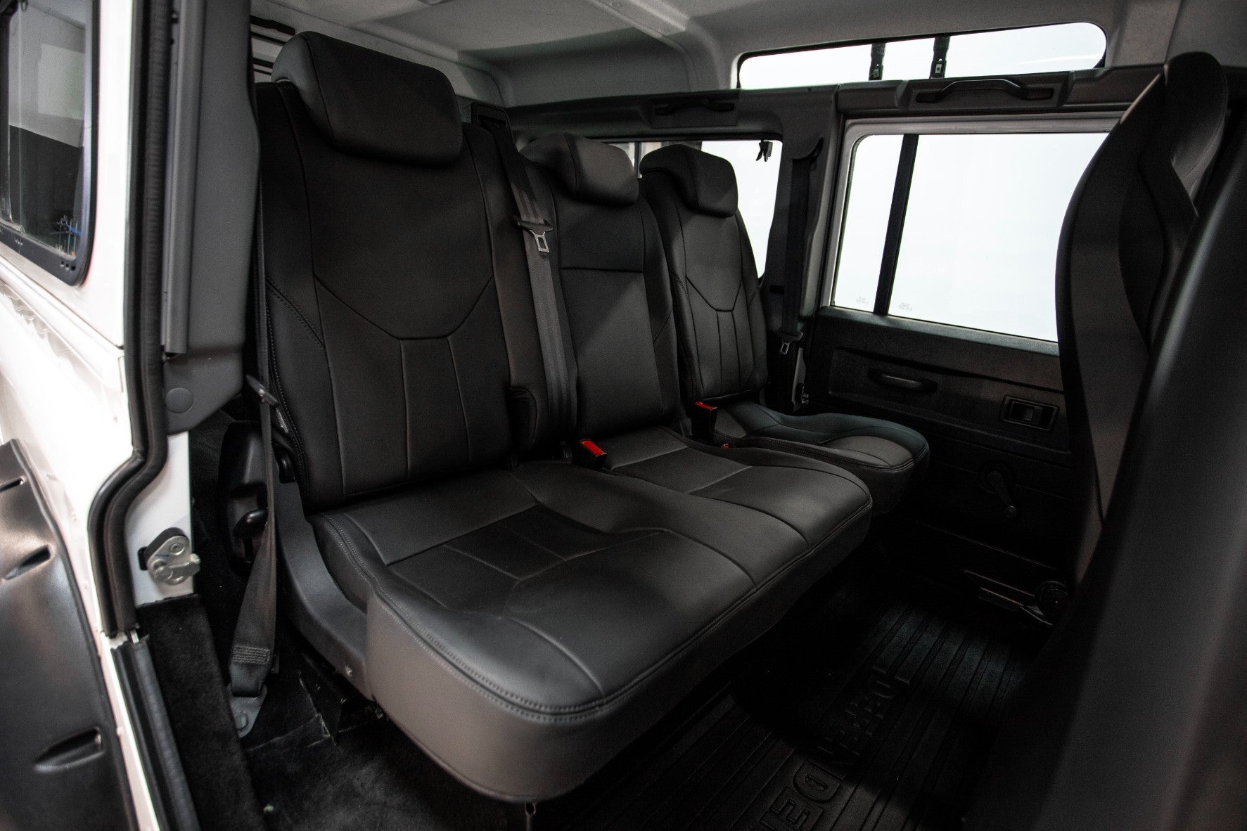 Land Rover Defender 110 SW E