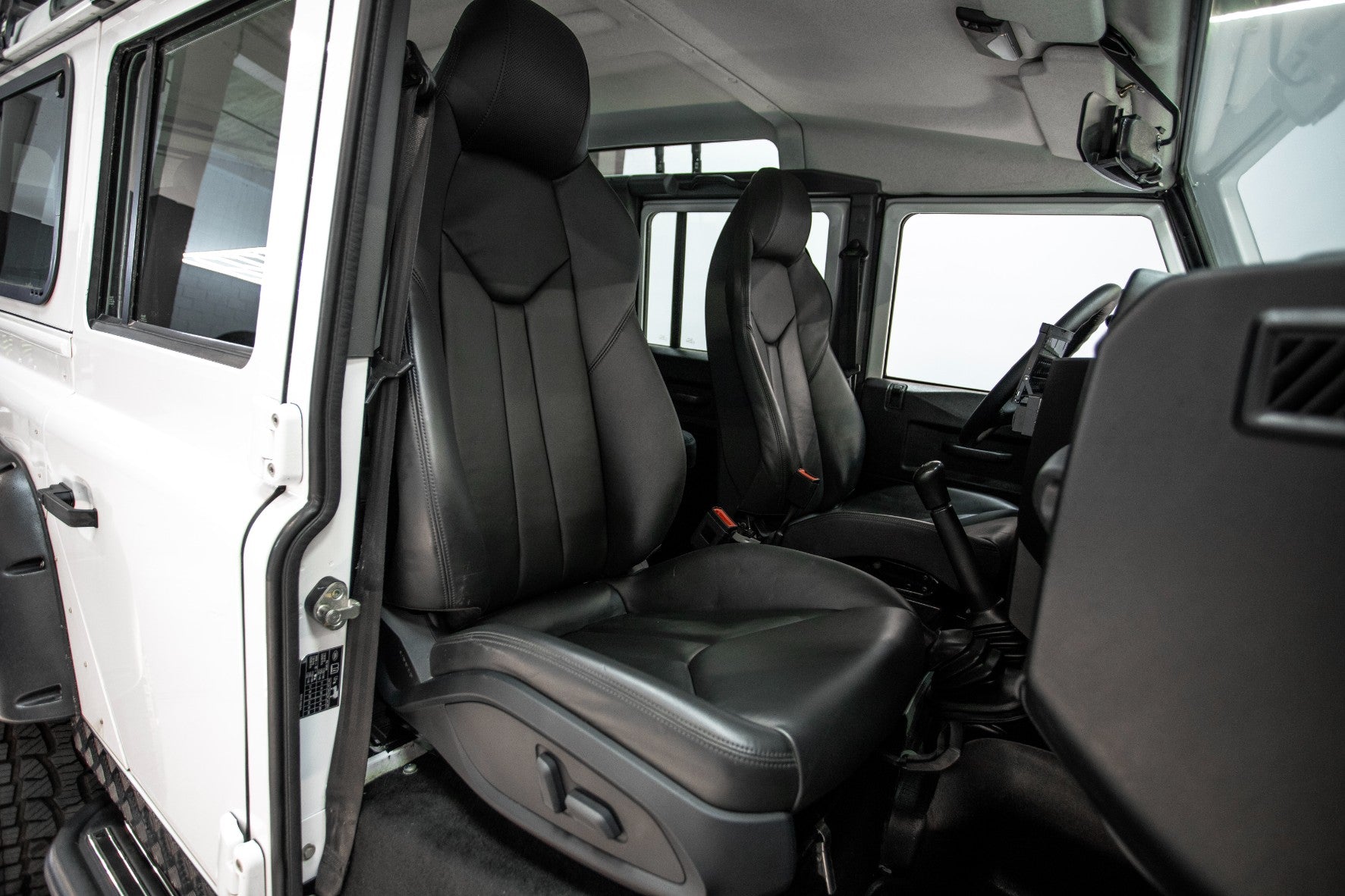 Land Rover Defender 110 SW E
