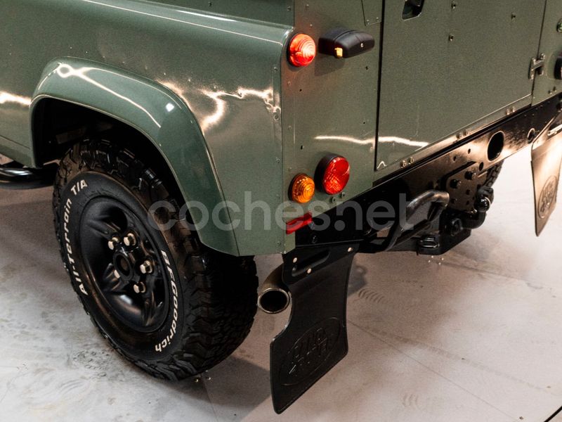 LAND-ROVER Defender 90 SW S 3p.