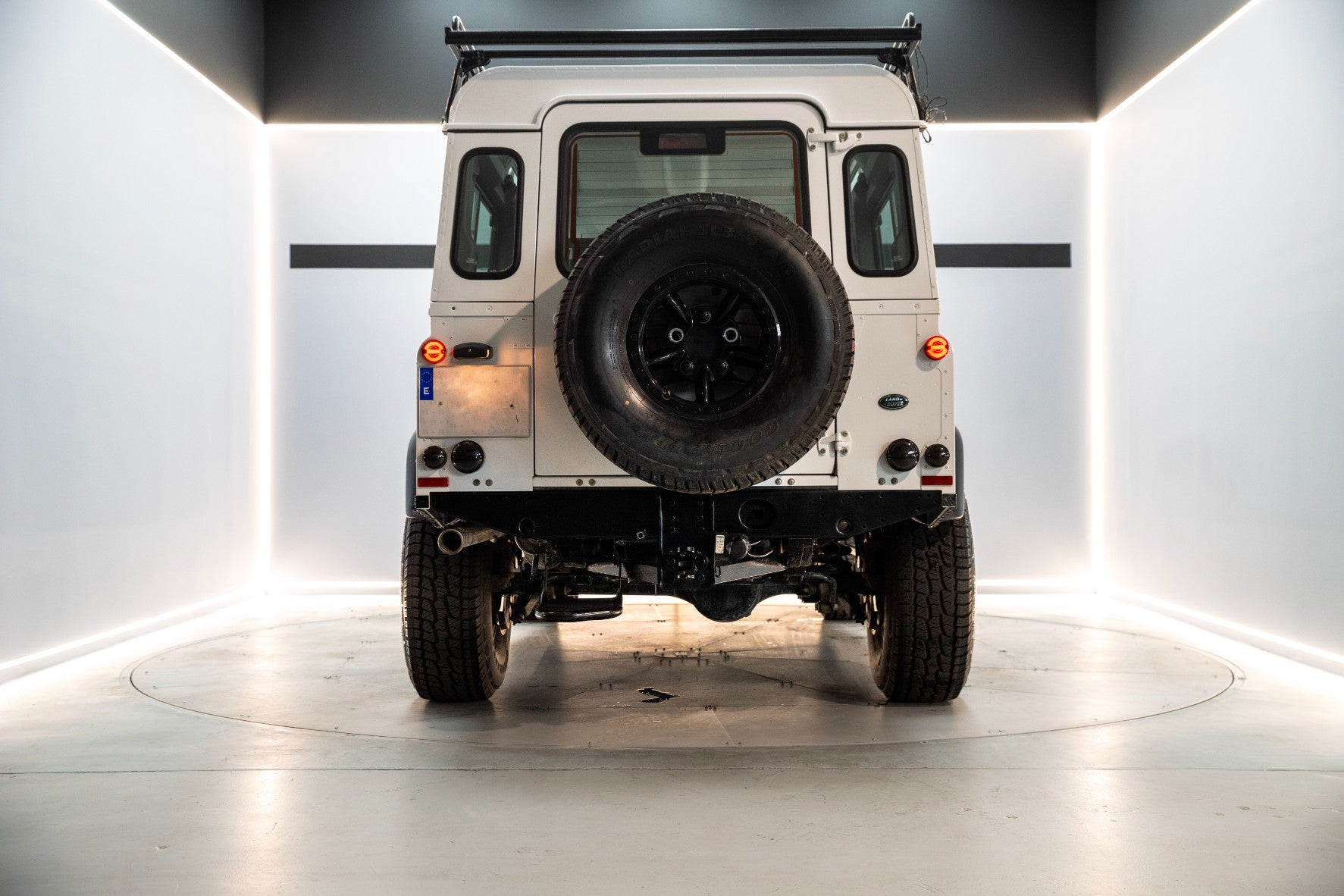 Land Rover Defender 110 SW E