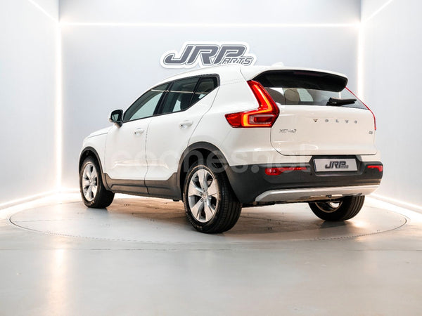 VOLVO XC40 2.0 D3 Momentum Auto 5p.