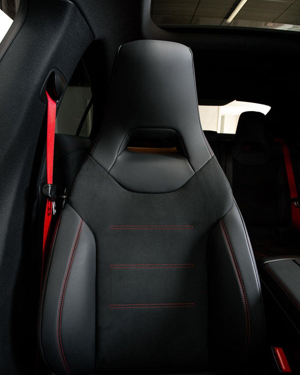 Mercedes CLA 35 AMG AKRAPOVIC