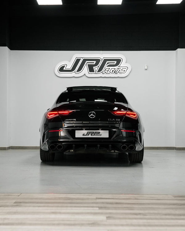 Mercedes CLA 35 AMG AKRAPOVIC