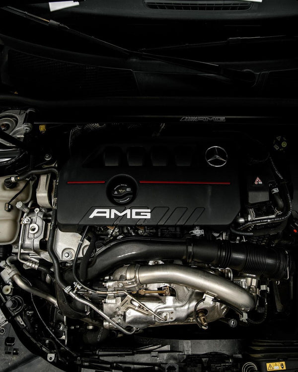 Mercedes CLA 35 AMG AKRAPOVIC