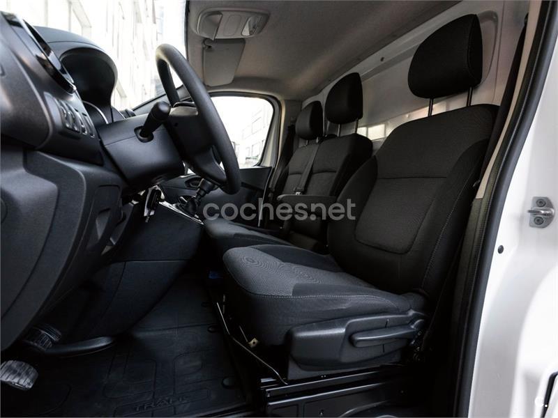 RENAULT Trafic Furgon 29 L1H1 Energy BluedCi 107 kW 4p.