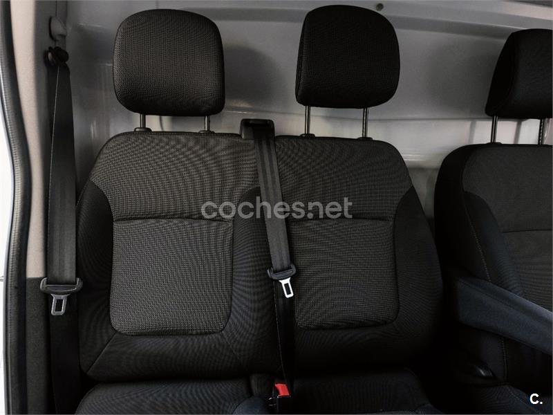 RENAULT Trafic Furgon 29 L1H1 Energy BluedCi 107 kW 4p.