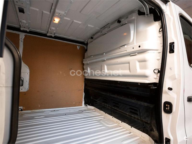 RENAULT Trafic Furgon 29 L1H1 Energy BluedCi 107 kW 4p.