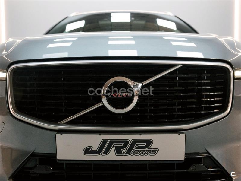 VOLVO XC60 2.0 T8 AWD RDesign Auto