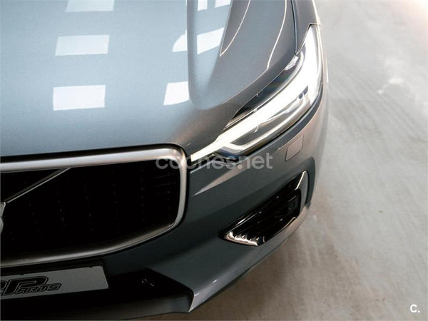 VOLVO XC60 2.0 T8 AWD RDesign Auto
