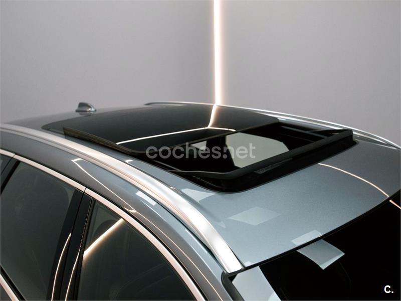 VOLVO XC60 2.0 T8 AWD RDesign Auto
