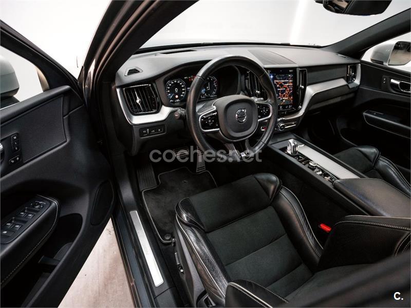 VOLVO XC60 2.0 T8 AWD RDesign Auto