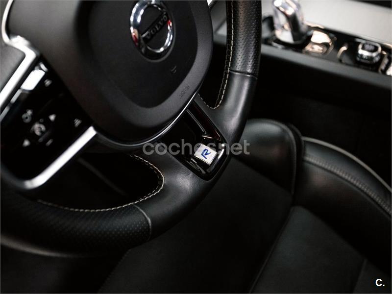 VOLVO XC60 2.0 T8 AWD RDesign Auto