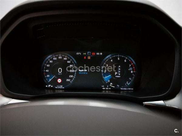 VOLVO XC60 2.0 T8 AWD RDesign Auto