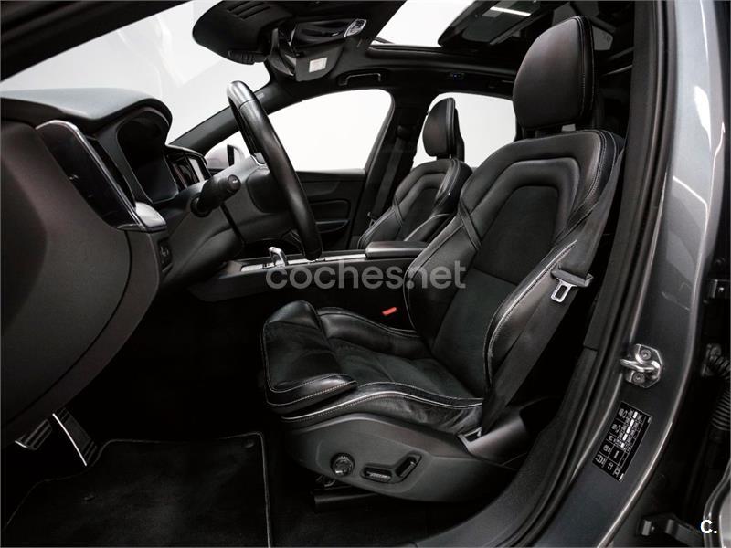 VOLVO XC60 2.0 T8 AWD RDesign Auto